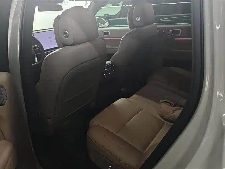 Li Auto L6 2025 Pro Smart Renewal Edition — миниатюра 11