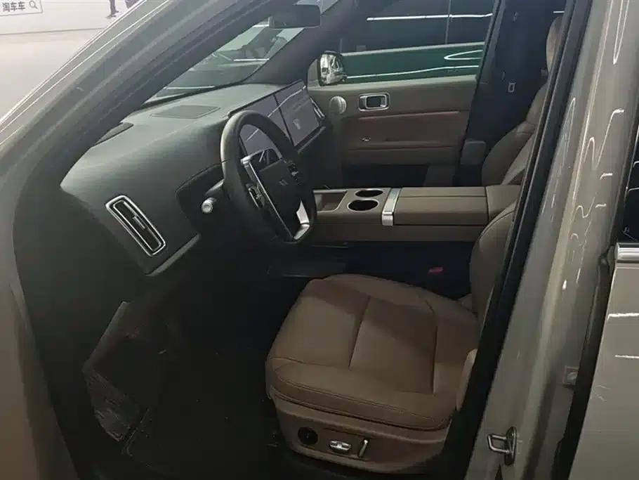 Li Auto L6 2025 Pro Smart Renewal Edition — миниатюра 9