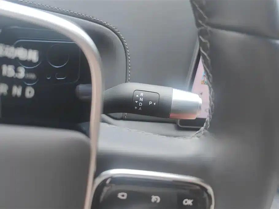 Li Auto L6 2024 Pro — миниатюра 16