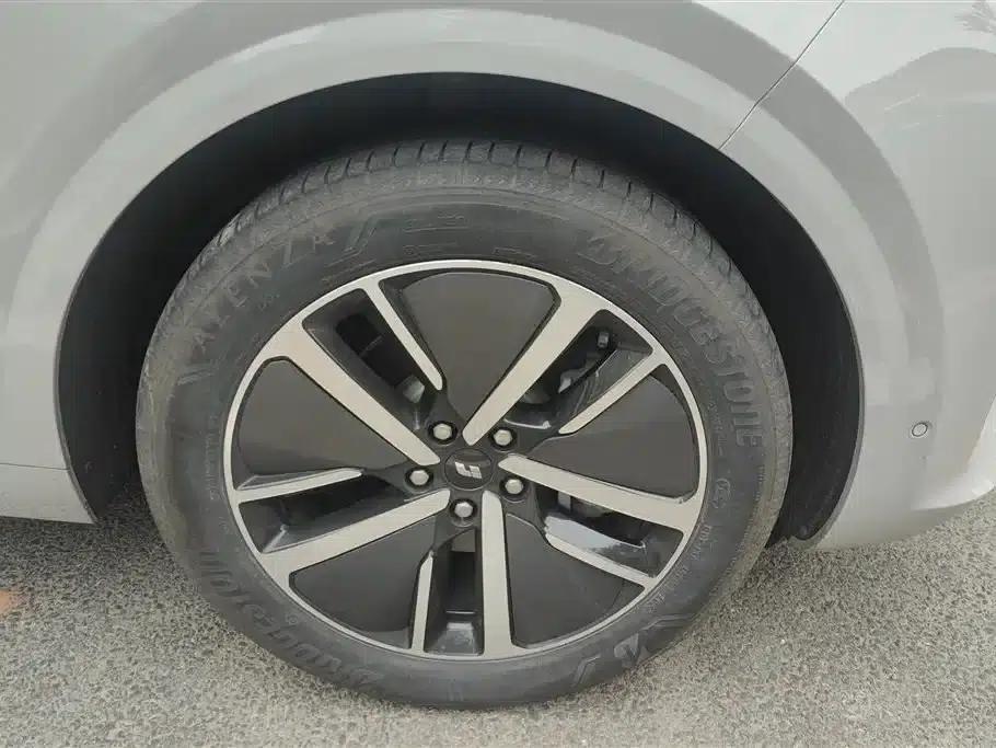 Li Auto L6 2024 Pro — миниатюра 6