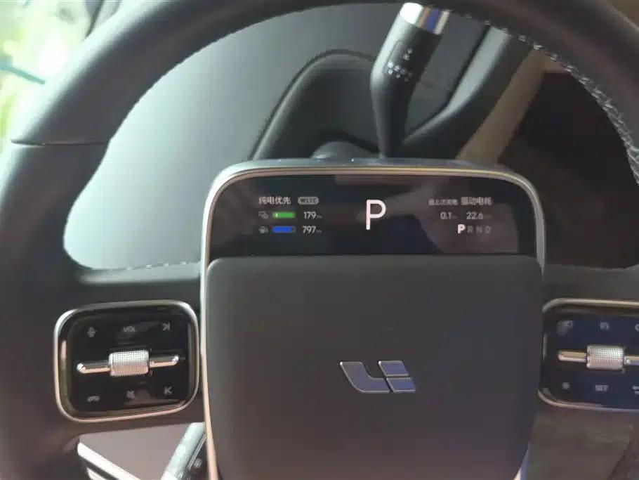 Li Auto L6 2024 Pro — миниатюра 14