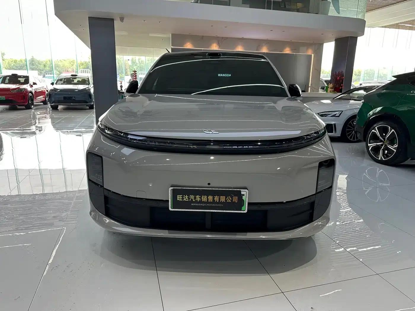 Li Auto L6 2025 Max Intelligent Renewal Edition — миниатюра 2