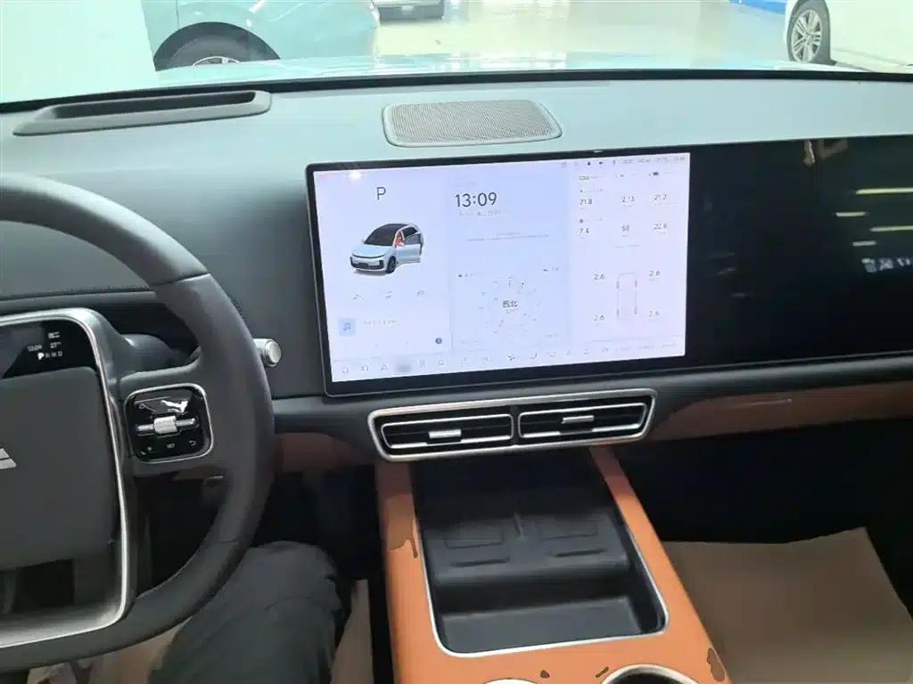 Li Auto L6 2025 Max Intelligent Renewal Edition — миниатюра 10