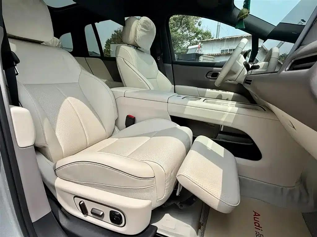 Li Auto i6 2025 Two-Wheel Drive Standard Edition — миниатюра 7
