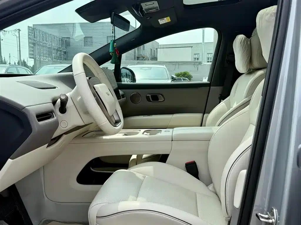 Li Auto i6 2025 Two-Wheel Drive Standard Edition — миниатюра 9
