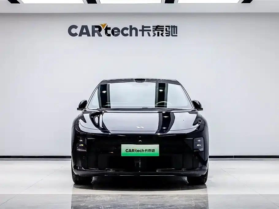 Li Auto i6 2025 Two-Wheel Drive Standard Edition — миниатюра 3