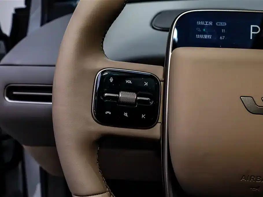Li Auto i6 2025 Two-Wheel Drive Standard Edition — миниатюра 26