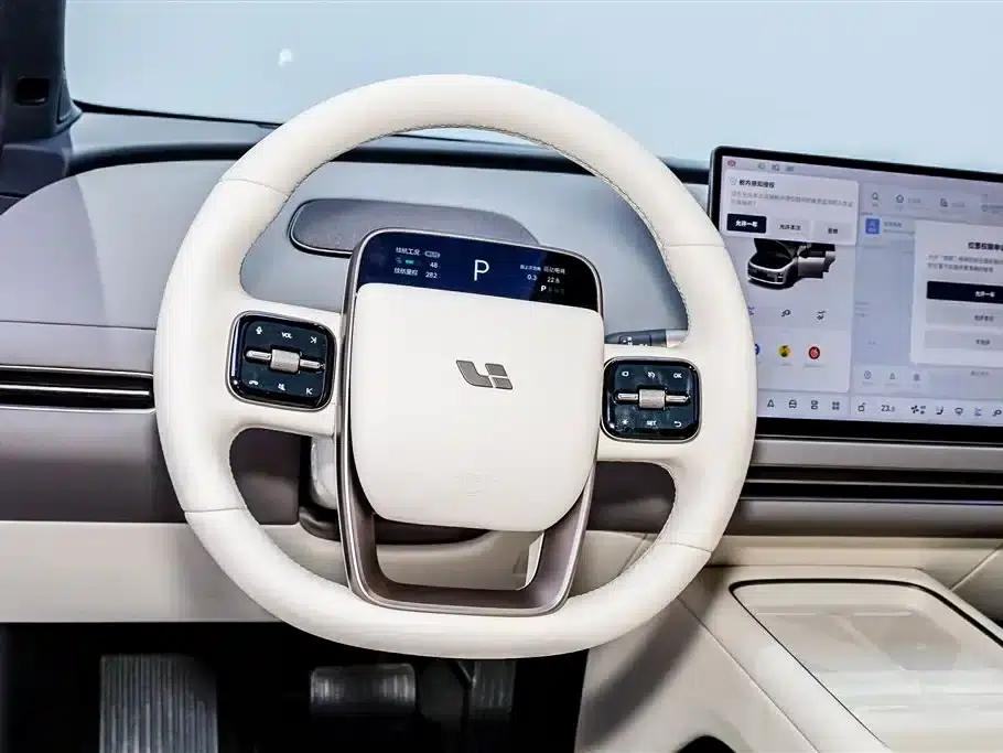 Li Auto i6 2025 Two-Wheel Drive Standard Edition — миниатюра 14