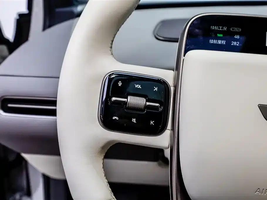 Li Auto i6 2025 Two-Wheel Drive Standard Edition — миниатюра 27
