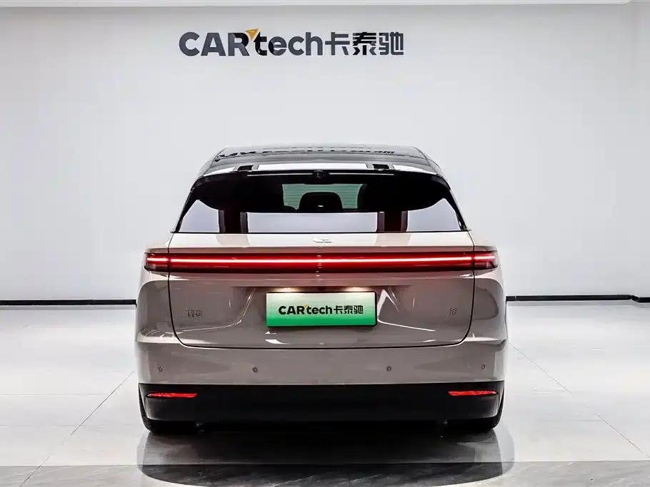 Li Auto i6 2025 Two-Wheel Drive Standard Edition — миниатюра 4