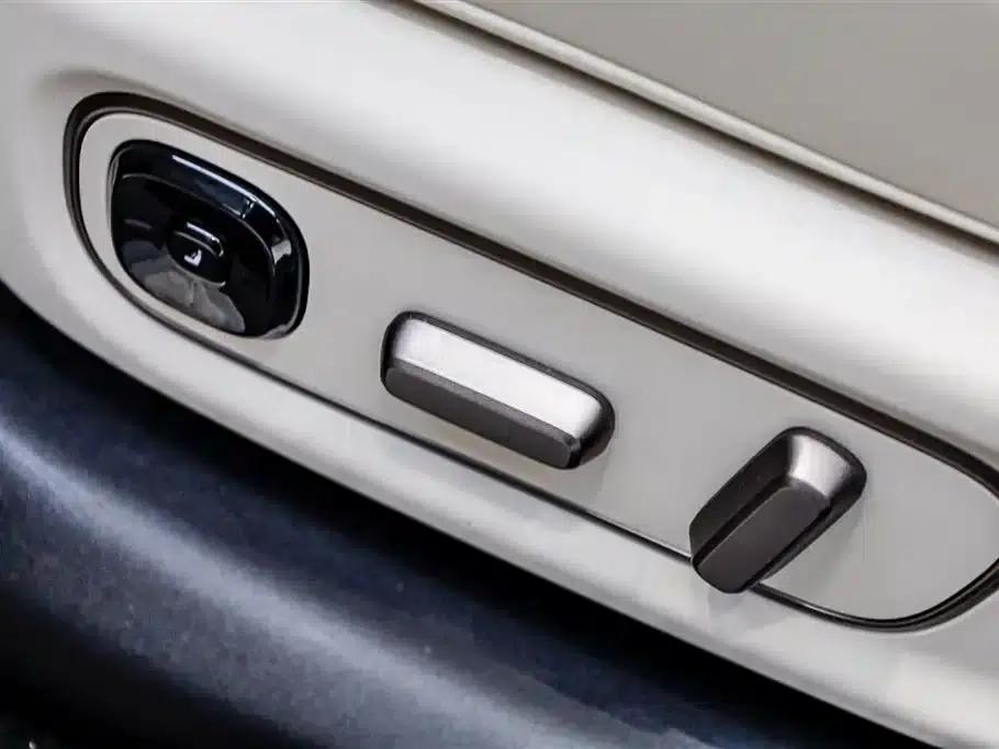 Li Auto i6 2025 Two-Wheel Drive Standard Edition — миниатюра 31