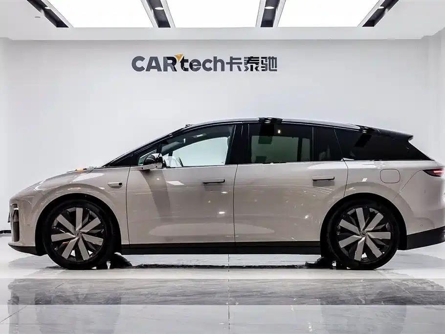Li Auto i6 2025 Two-Wheel Drive Standard Edition — миниатюра 6