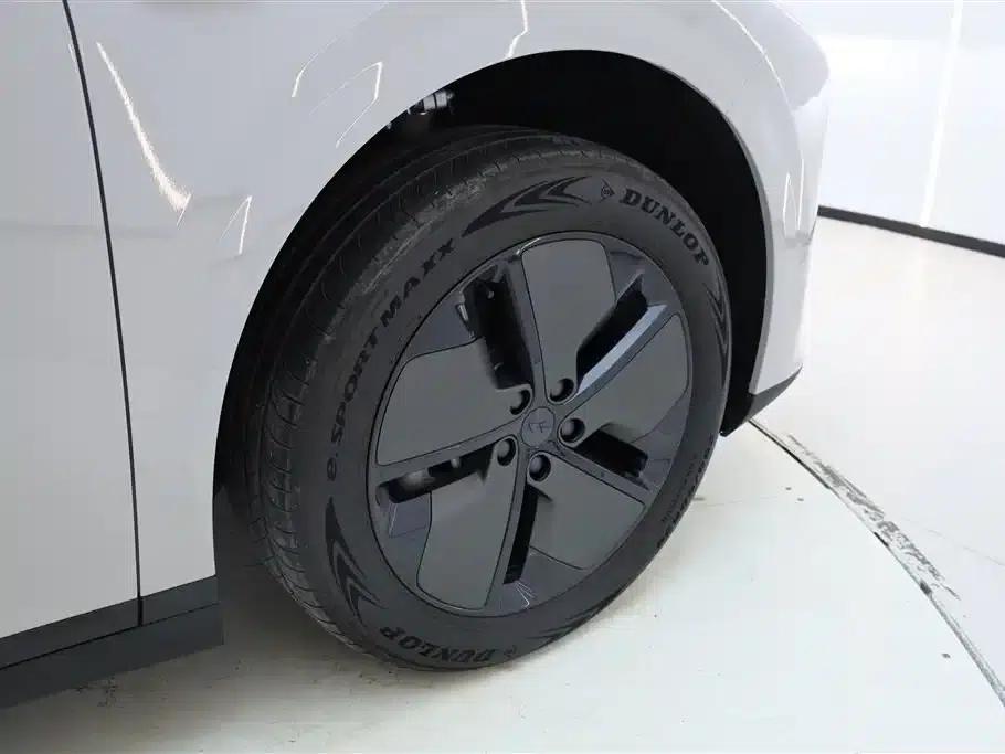 Li Auto i6 2025 Two-Wheel Drive Standard Edition — миниатюра 12