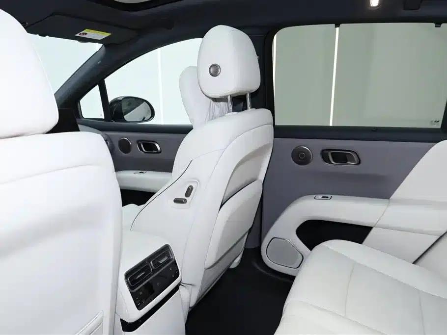 Li Auto i6 2025 Two-Wheel Drive Standard Edition — миниатюра 27