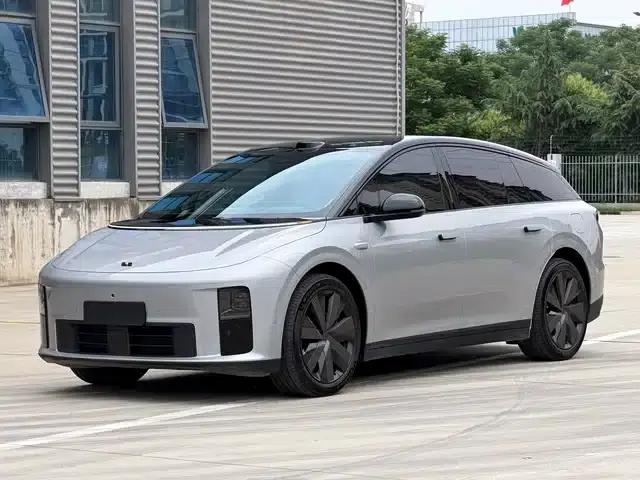 Li Auto i6 2025 AWD Standard Edition