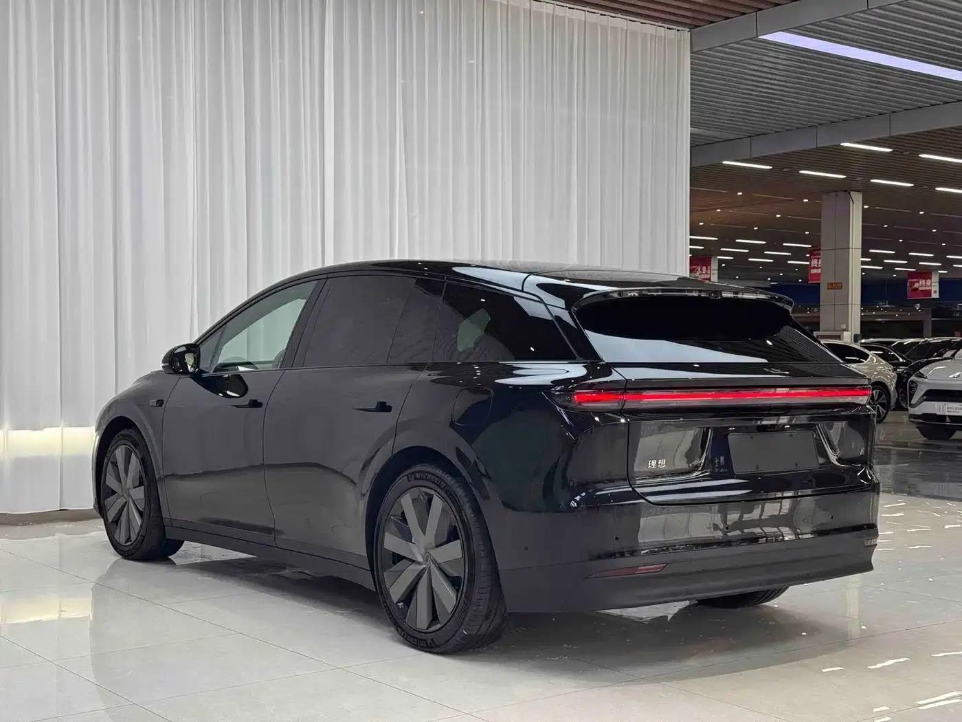 Li Auto i6 2025 Two-Wheel Drive Standard Edition — миниатюра 15