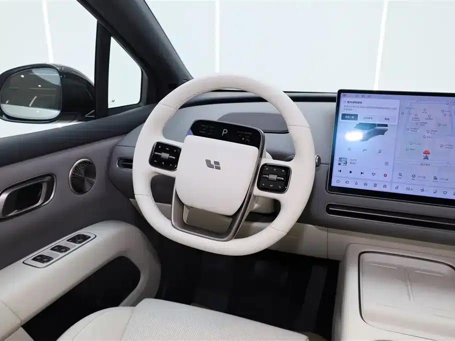 Li Auto i6 2025 AWD Standard Edition — миниатюра 16