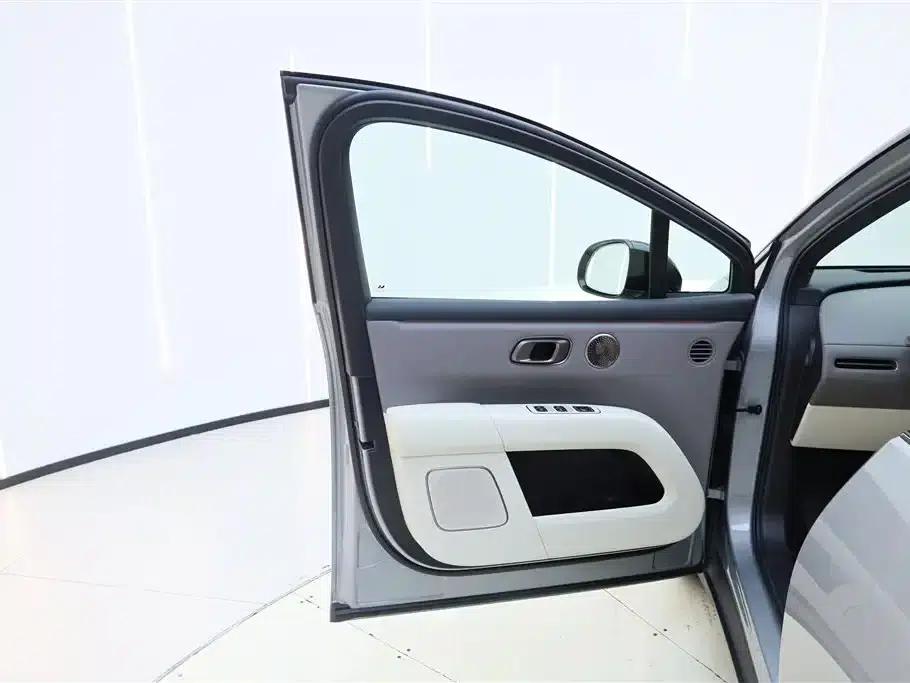 Li Auto i6 2025 AWD Standard Edition — миниатюра 18