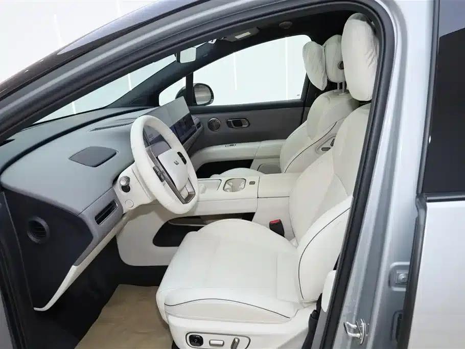 Li Auto i6 2025 AWD Standard Edition — миниатюра 19