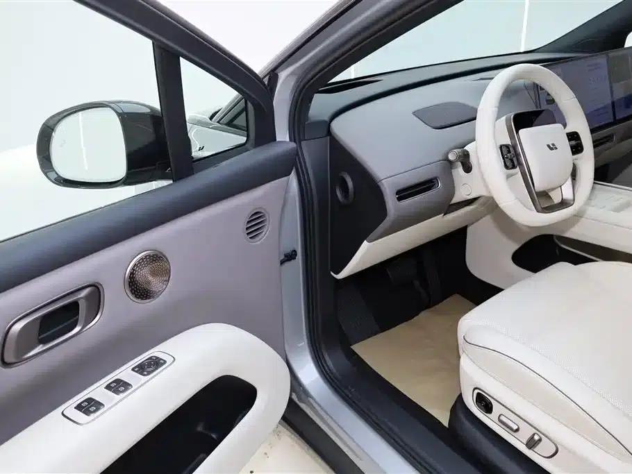 Li Auto i6 2025 AWD Standard Edition — миниатюра 28
