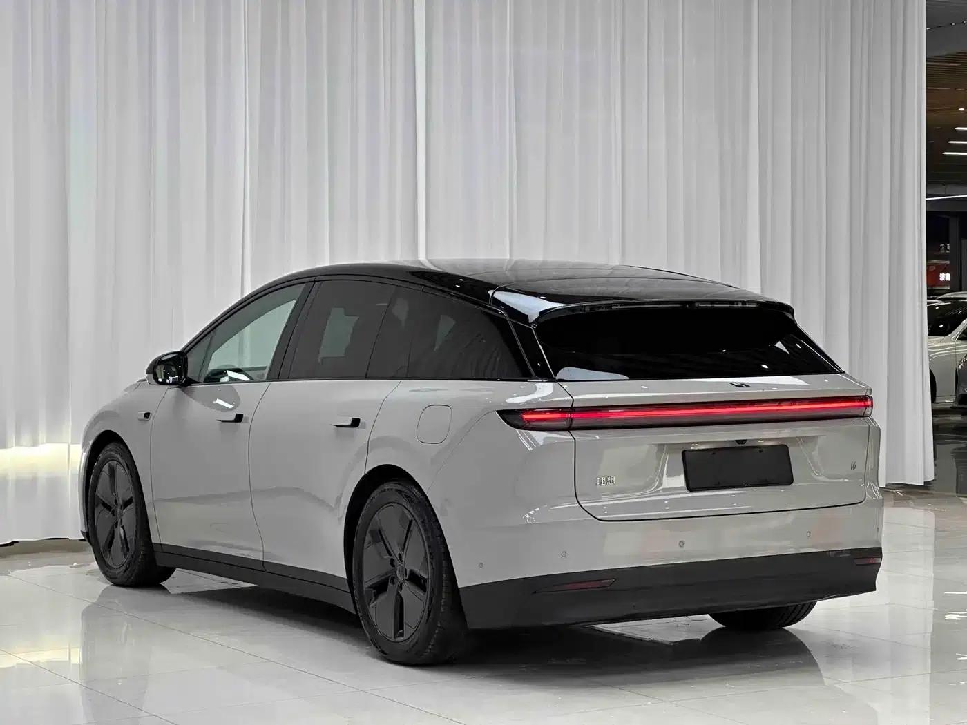Li Auto i6 2025 Two-Wheel Drive Standard Edition — миниатюра 14