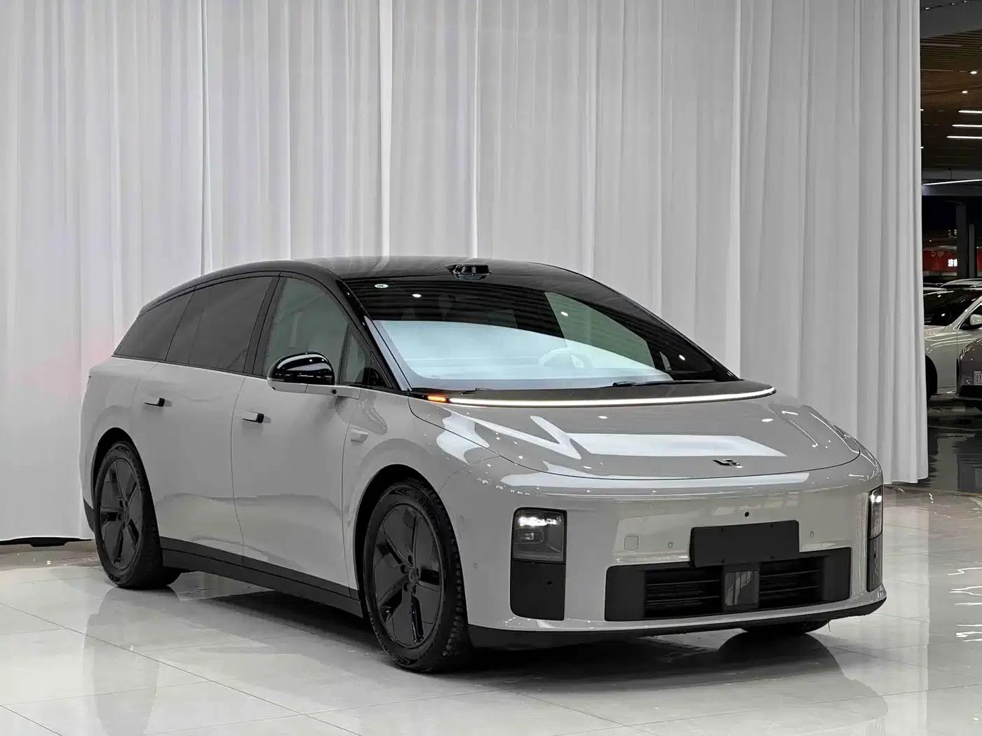 Li Auto i6 2025 Two-Wheel Drive Standard Edition — миниатюра 3