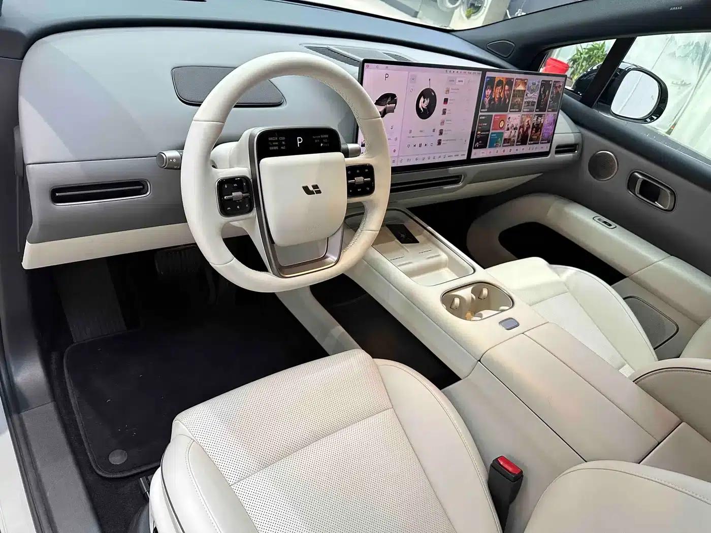 Li Auto i6 2025 Two-Wheel Drive Standard Edition — миниатюра 4