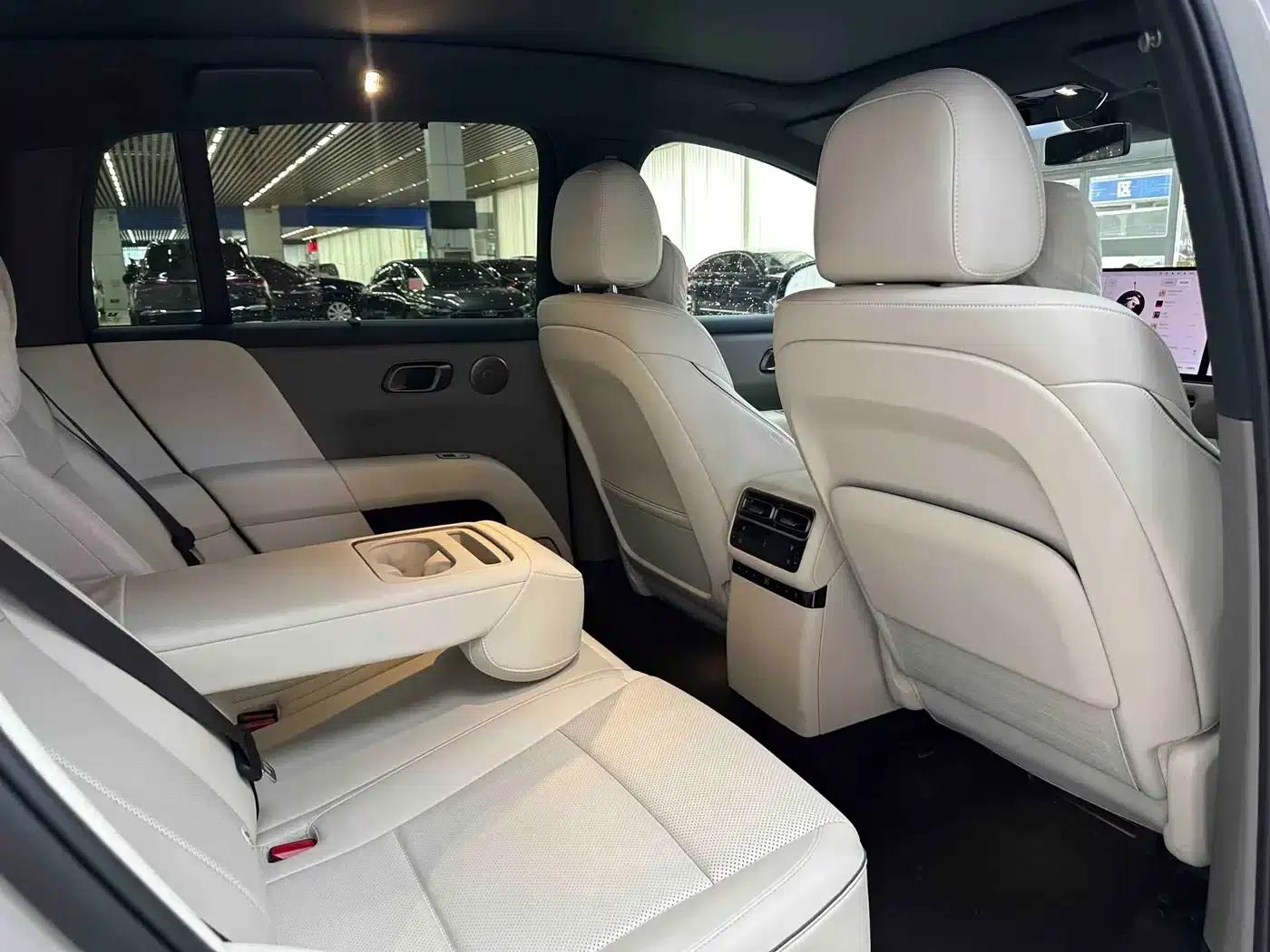 Li Auto i6 2025 Two-Wheel Drive Standard Edition — миниатюра 10