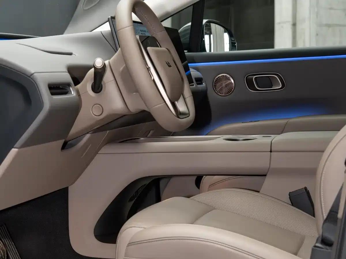 Li Auto i8 2025 Standard Edition — миниатюра 7