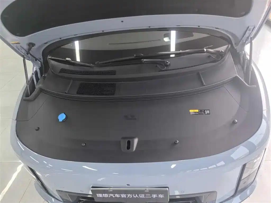 Li Auto i8 2025 Standard Edition — миниатюра 11