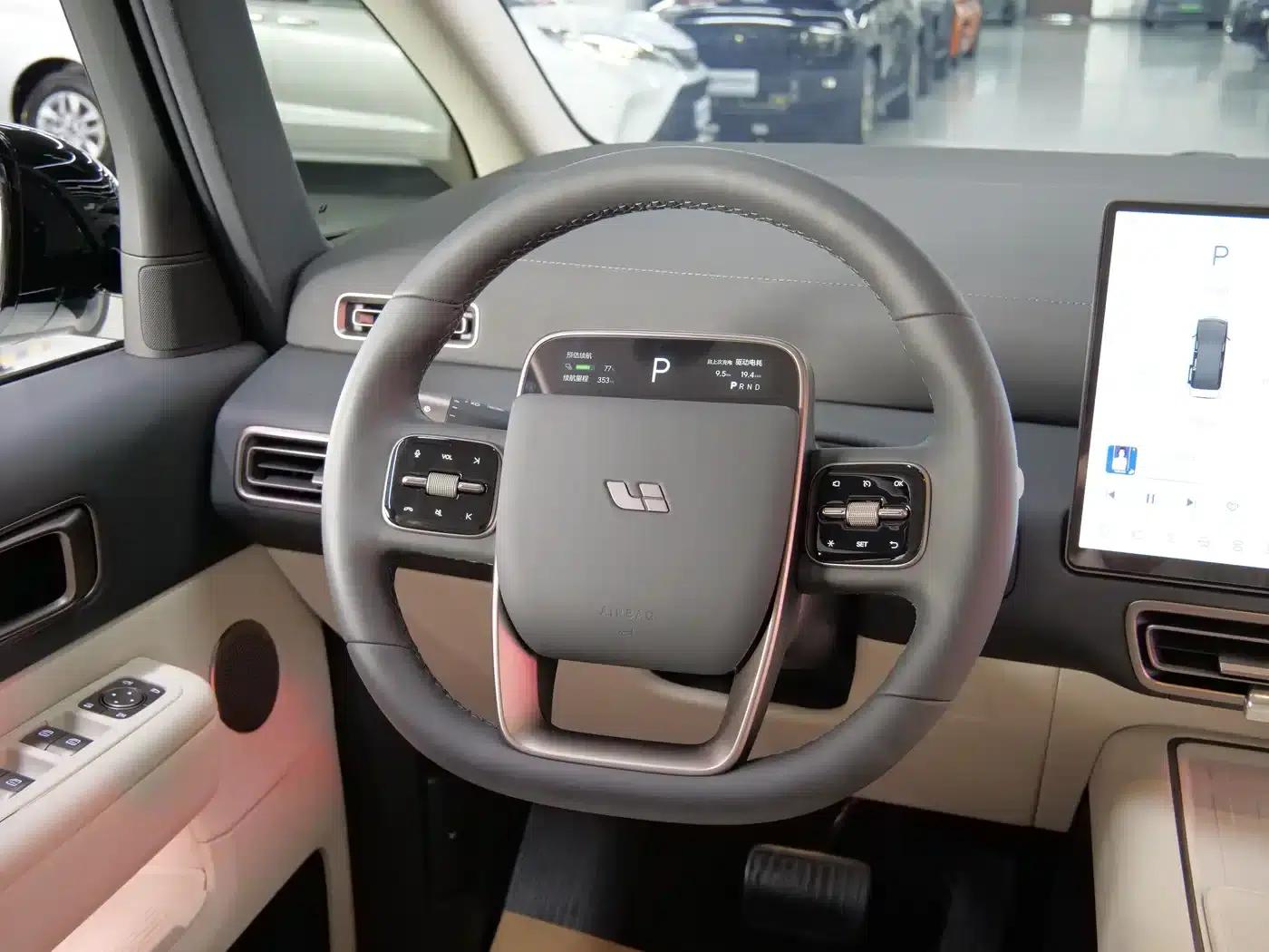 Li Auto MEGA 2025 Home Edition — миниатюра 18