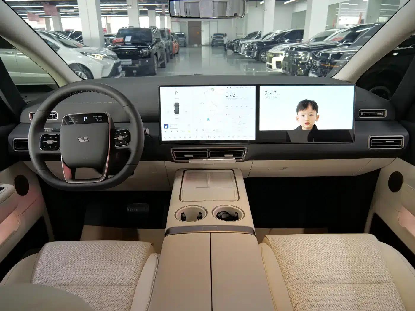 Li Auto MEGA 2025 Home Edition — миниатюра 19