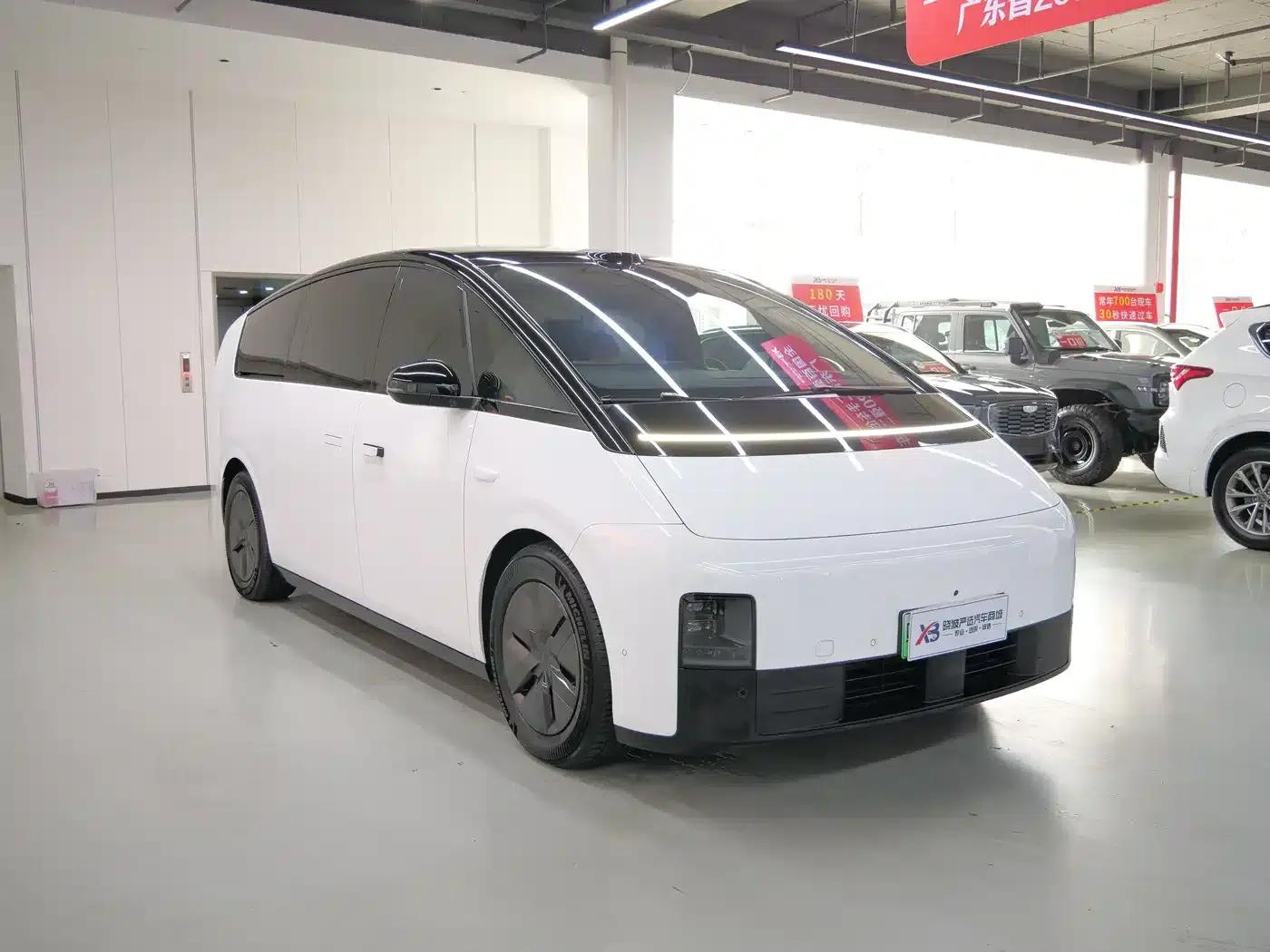 Li Auto MEGA 2025 Home Edition — миниатюра 3