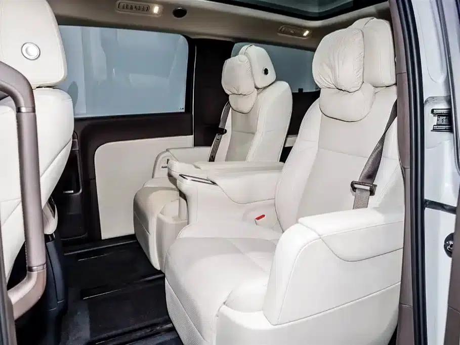 Li Auto MEGA 2024 Ultra — миниатюра 10