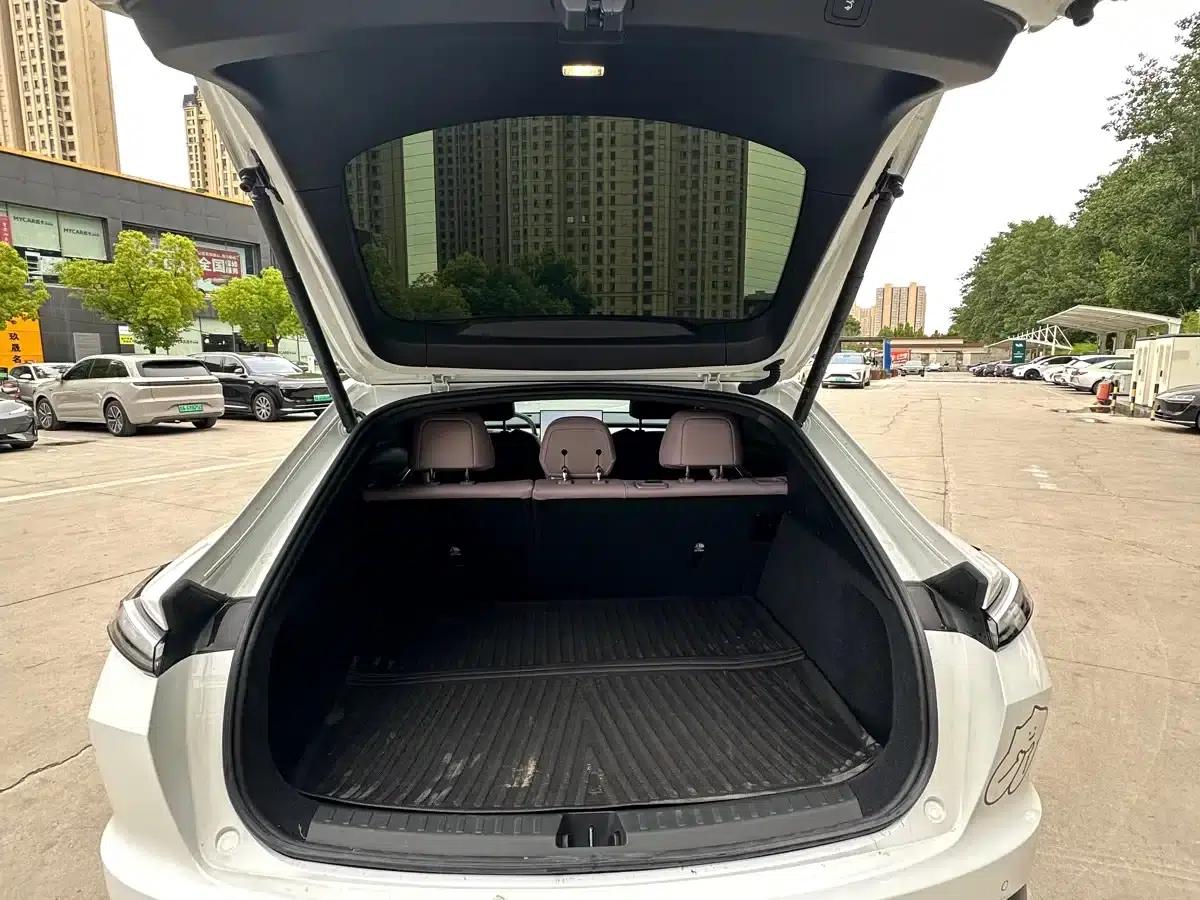 Chevrolet L60 2024 60kWh Rear-Wheel Drive — миниатюра 11
