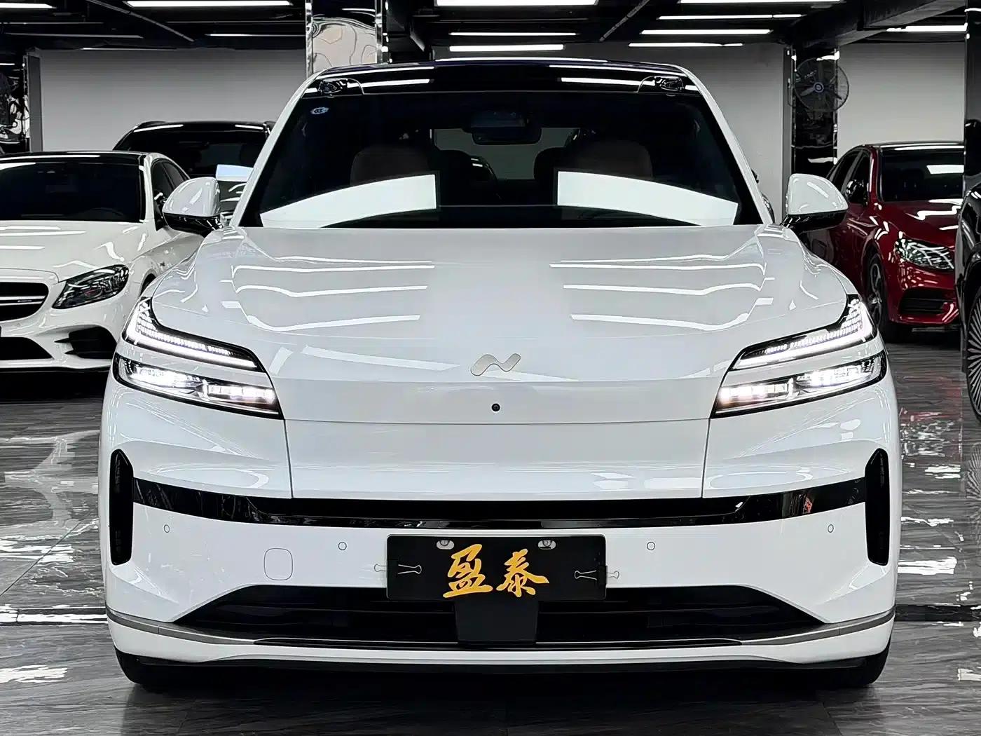 2025 Chevrolet L90 Ultra 6-seater — миниатюра 2