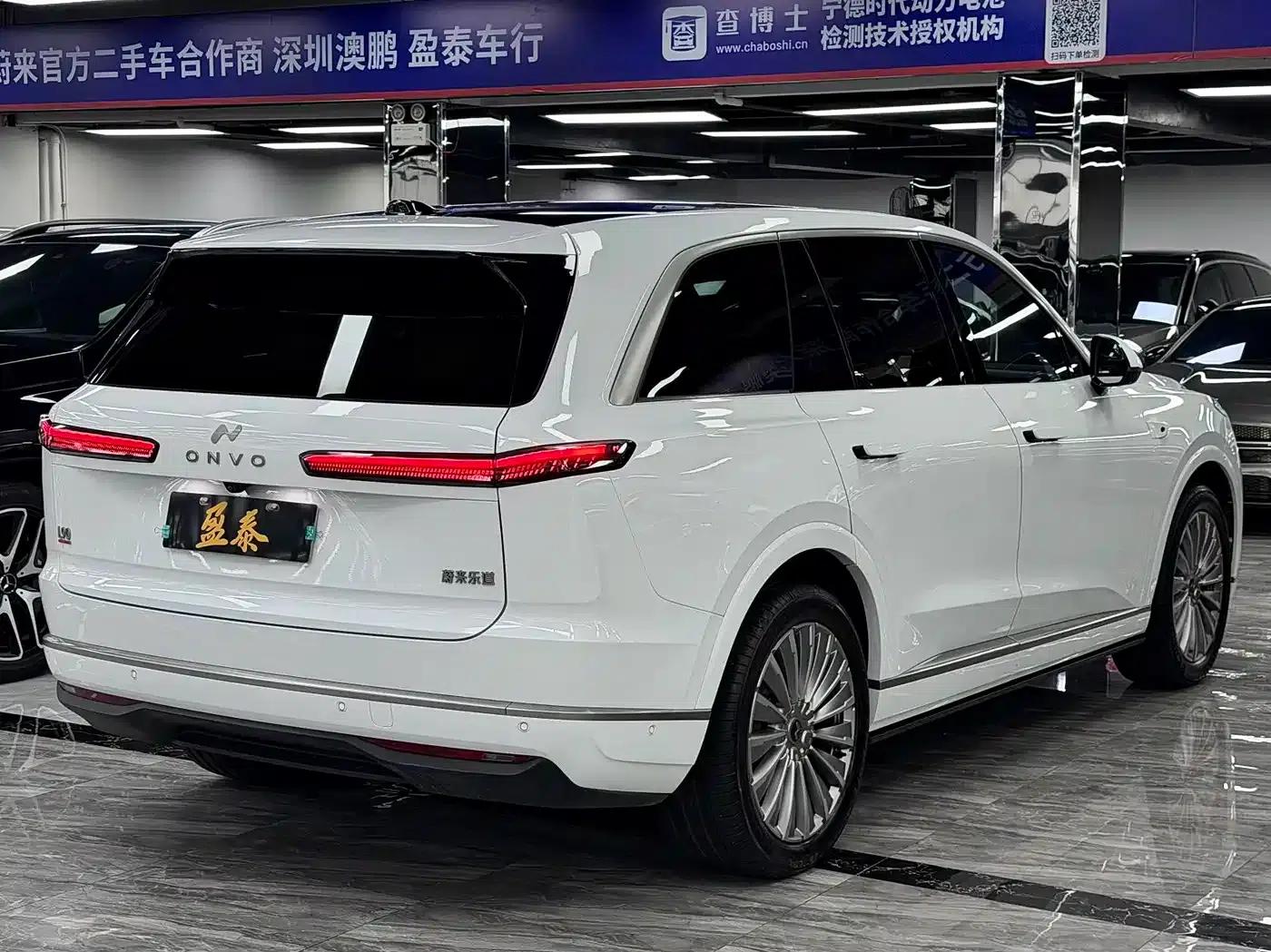 2025 Chevrolet L90 Ultra 6-seater — миниатюра 7