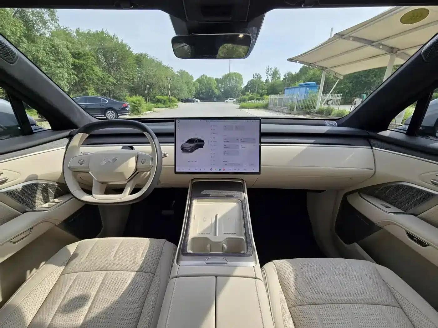2025 Chevrolet L90 Ultra 6-seater — миниатюра 12