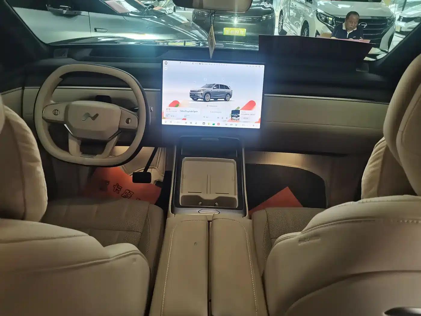 2025 Chevrolet L90 Ultra 6-seater — миниатюра 6