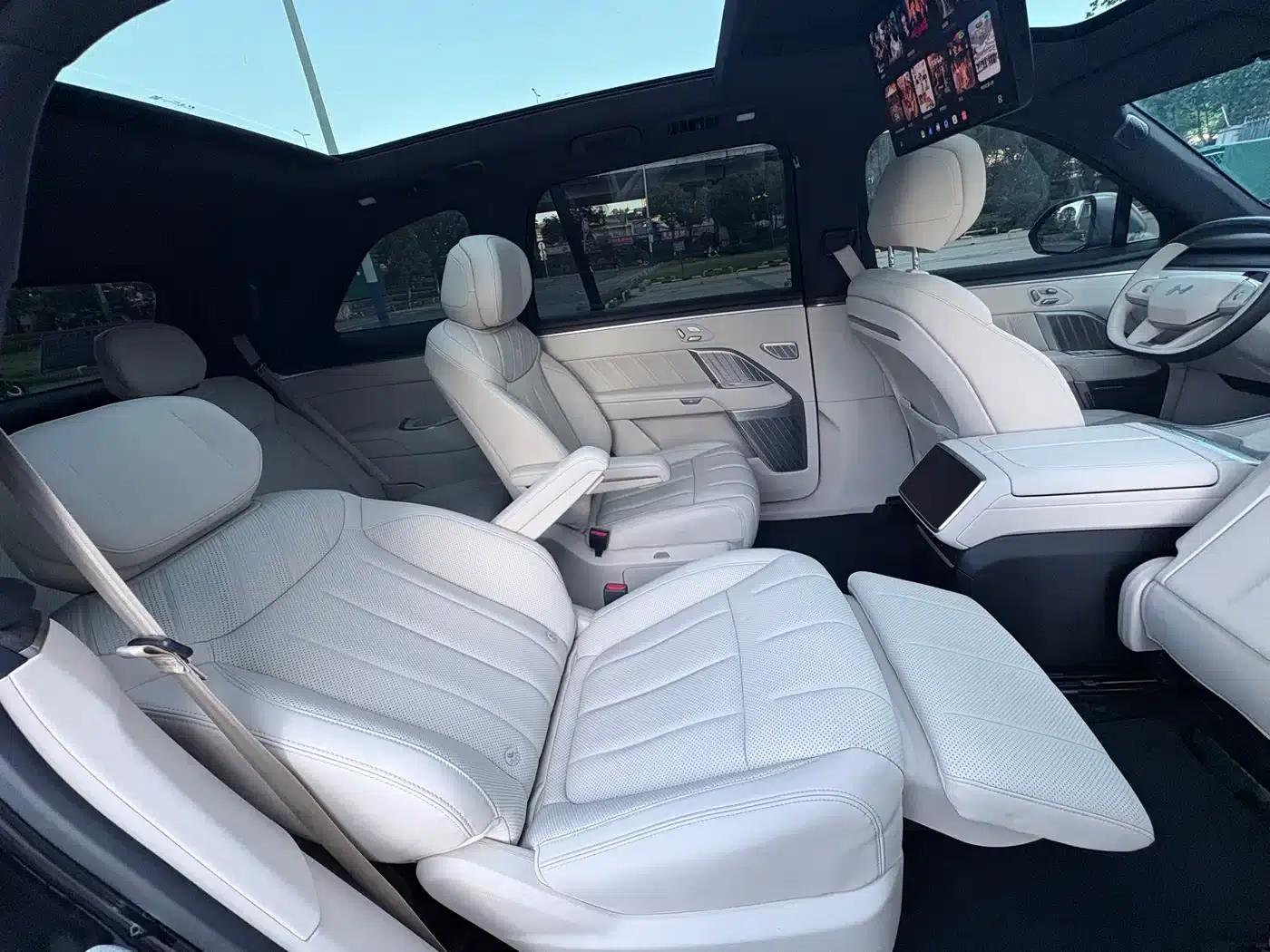 2025 Chevrolet L90 Ultra 6-seater — миниатюра 17