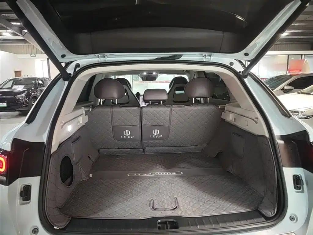 Leapmotor C11 2024 Pure Electric 580 Premium Edition — миниатюра 19