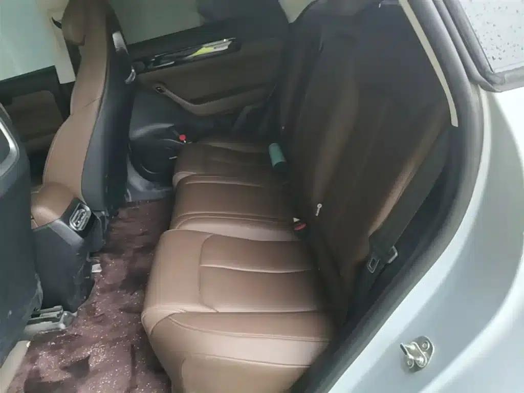 Leapmotor C11 2023 Range Extended Comfort Edition — миниатюра 17
