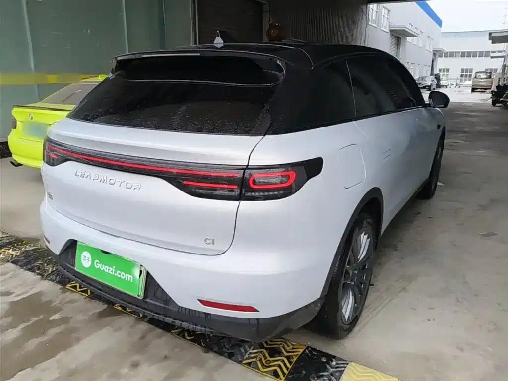 Leapmotor C11 2023 Range Extended Comfort Edition — миниатюра 7