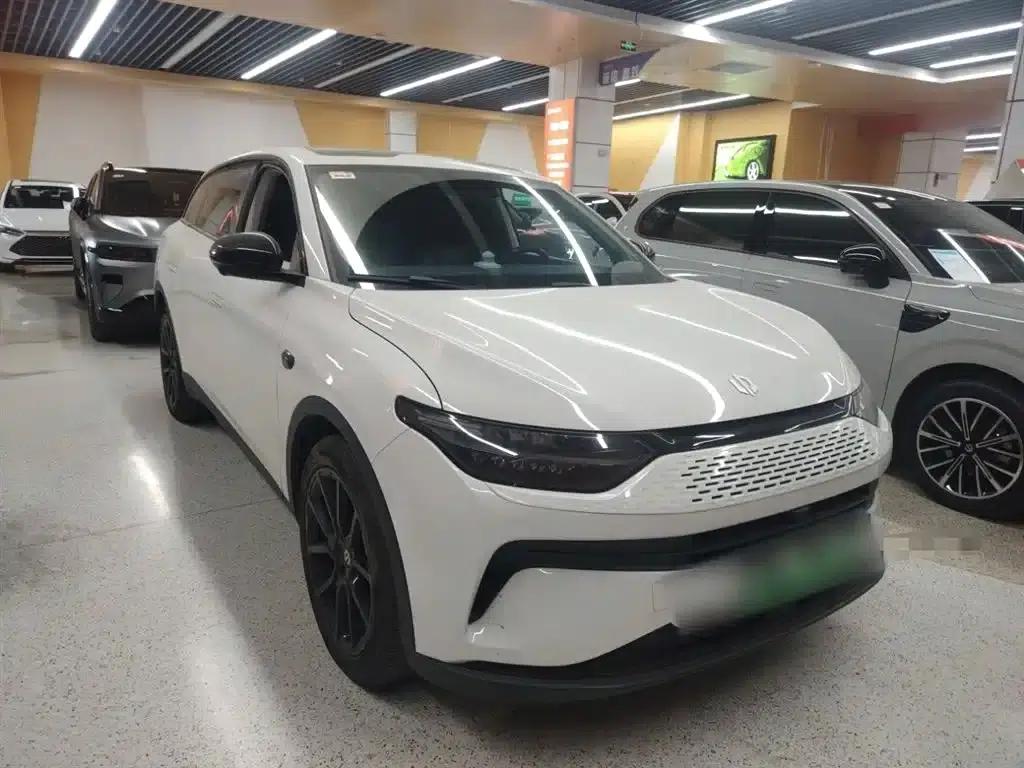 Leapmotor C11 2023 Range Extended 285 Comfort Edition — миниатюра 22
