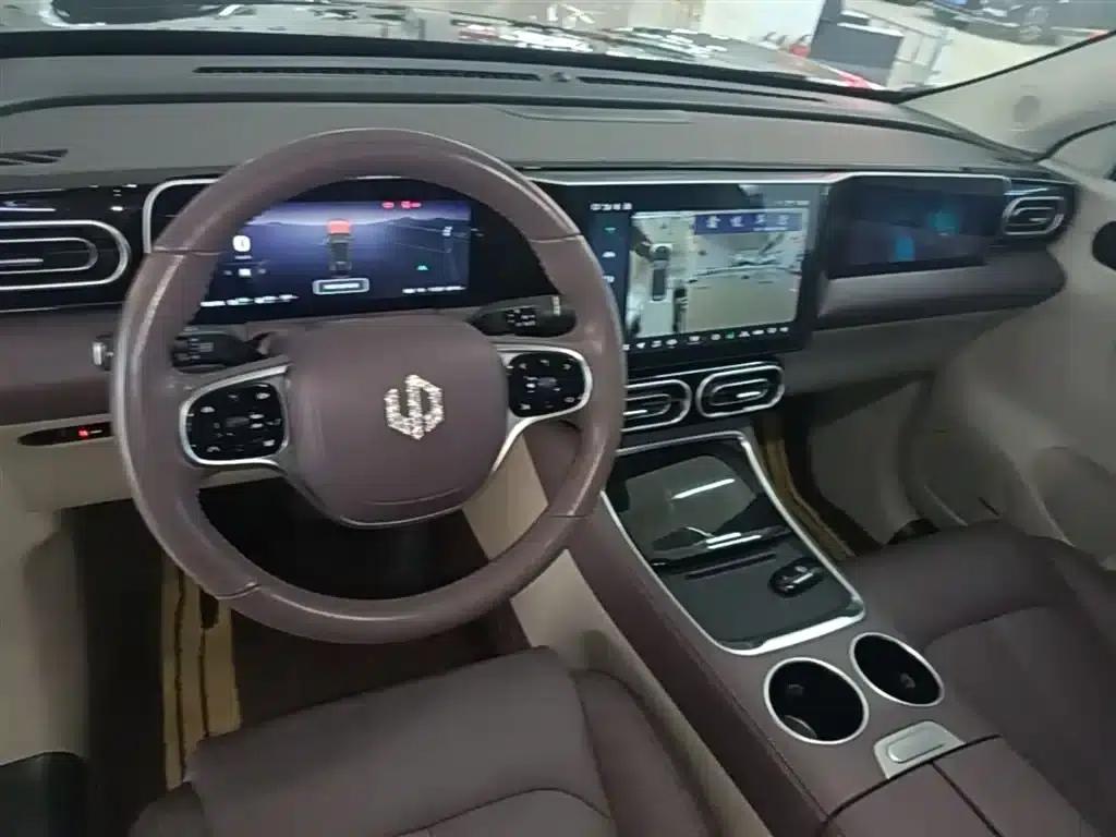 Leapmotor C11 2023 Range Extended 300 Comfort Edition — миниатюра 10