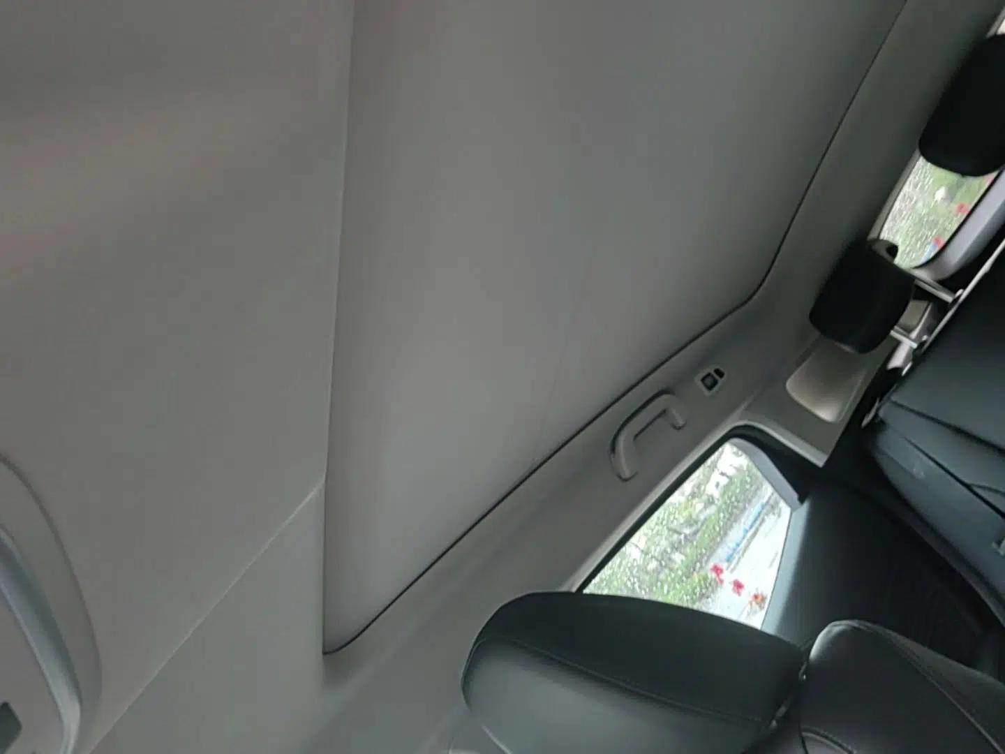 Wey VV5 2021 1.5T Two-Wheel Drive Smart Pioneer — миниатюра 21