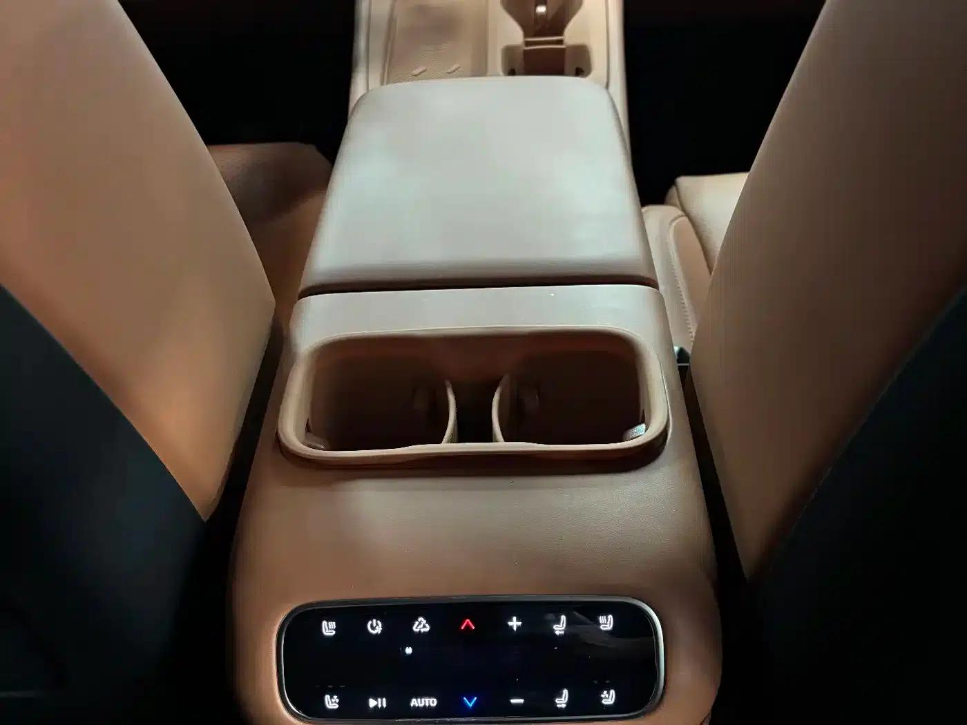 Leapmotor C16 2024 Range Extended 200 Smart Edition — миниатюра 13