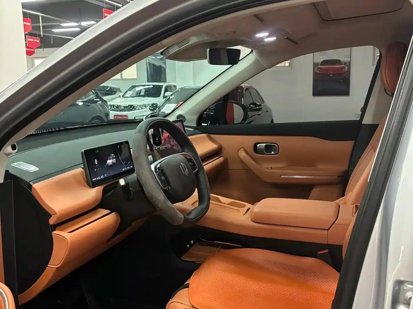 Leapmotor C16 2024 Range Extended 200 Smart Edition — миниатюра 6