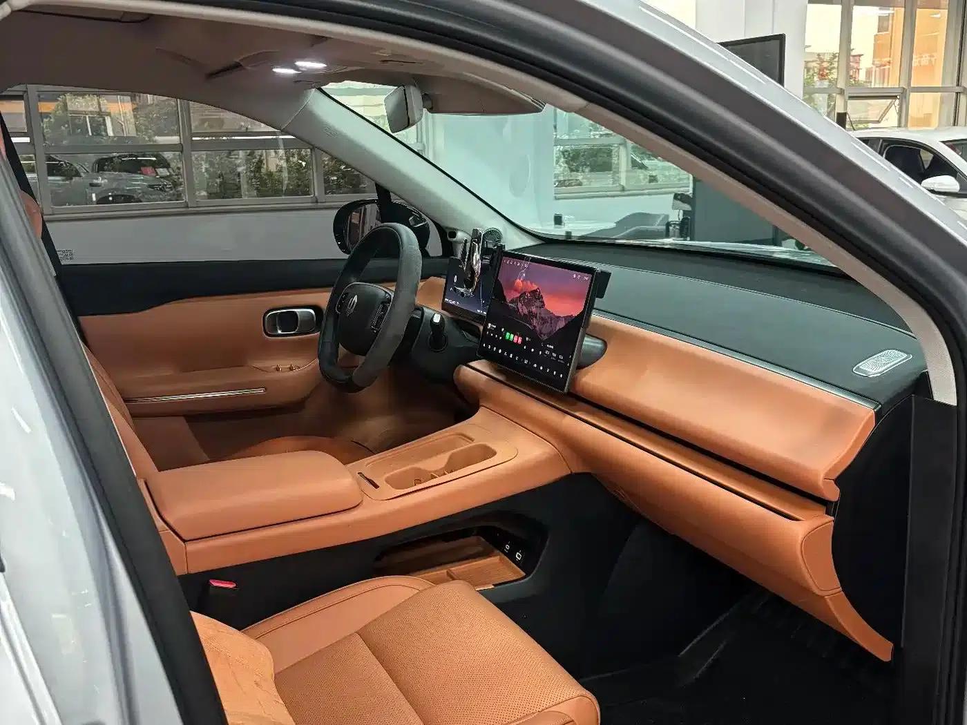 Leapmotor C16 2024 Range Extended 200 Smart Edition — миниатюра 8