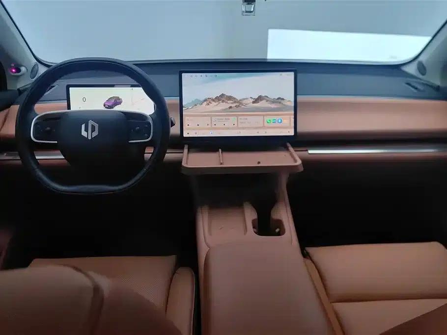 Leapmotor C16 2024 Range Extended 200 LiDAR Edition — миниатюра 12